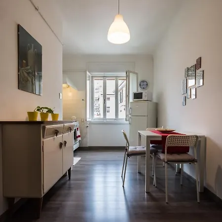Gallery House - Steps To Piazza Unita & San Giusto Castle شقة