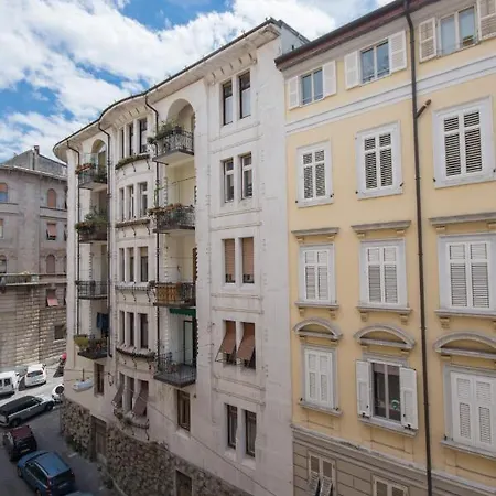 شقة Gallery House - Steps To Piazza Unita & San Giusto Castle